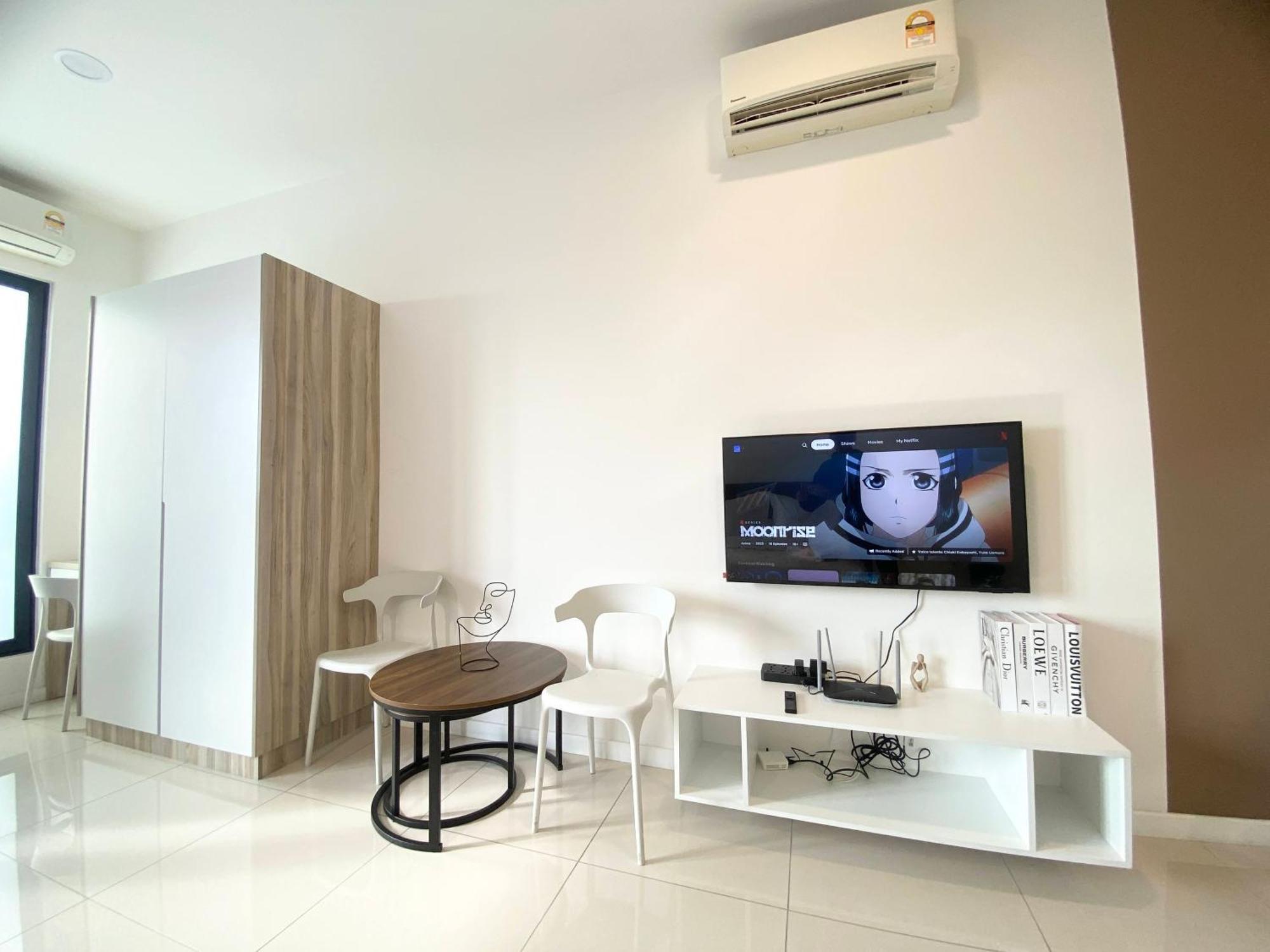 Highpark Suites Kelana Jaya, Petaling Jaya By Sleepy Bear Esterno foto